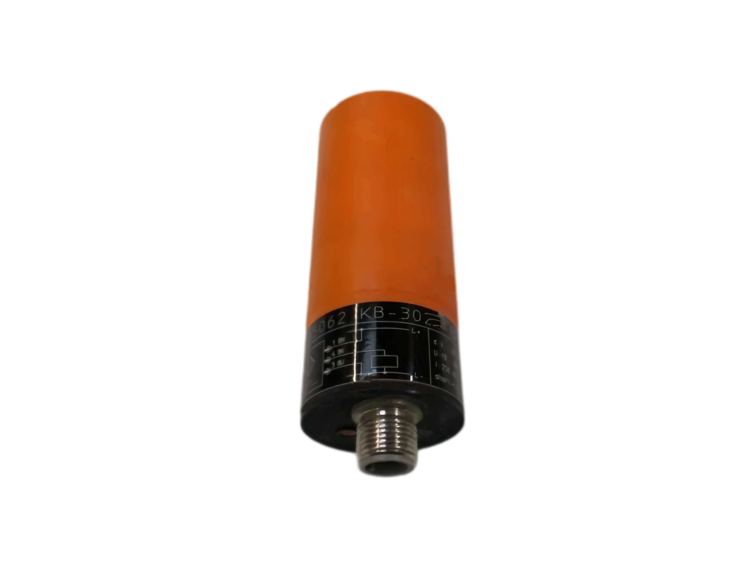 ifm KB5062 20 mm Capacitive Proximity Sensor detail view